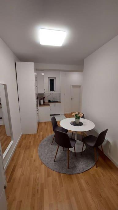Apartment Green Lux Belgrade Extérieur photo