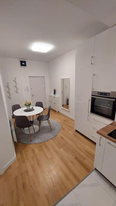 Apartment Green Lux Belgrade Extérieur photo